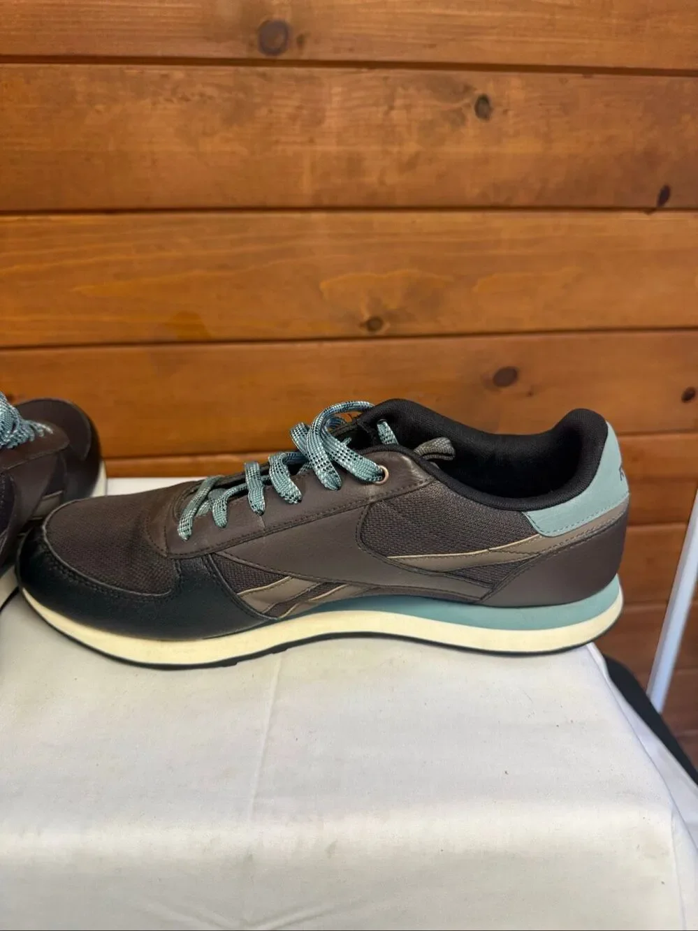 Reebok mens royal